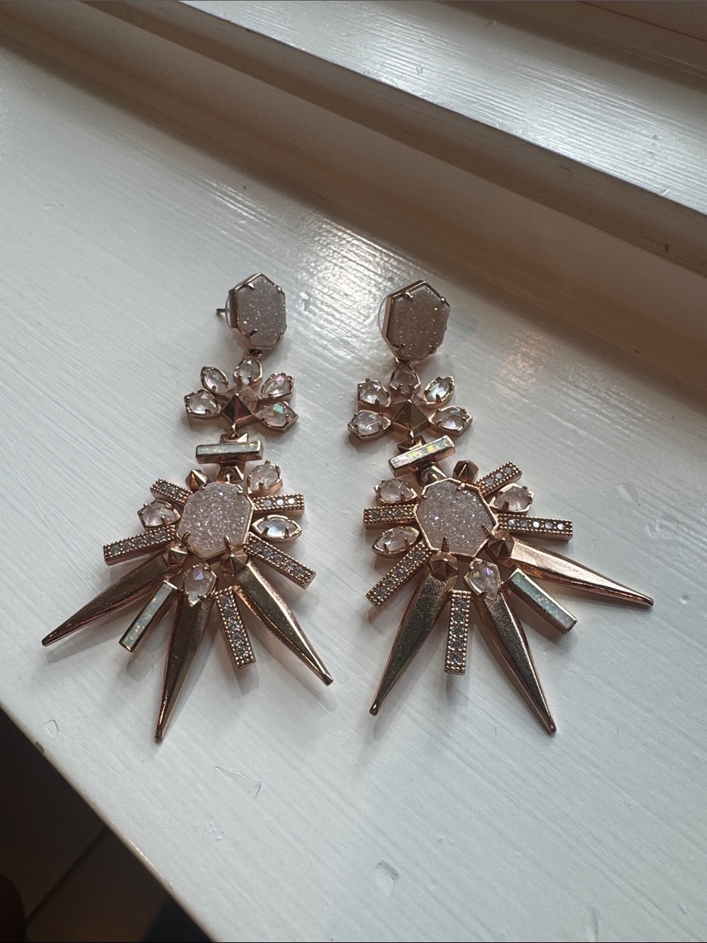 Kendra Scott Isadora Statement Rose Gold Earrings - Picture 4 of 6